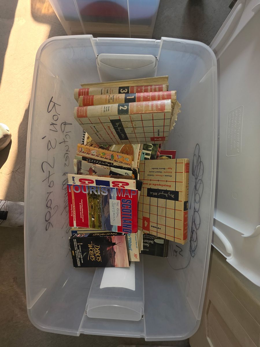 Lg tote half full of old cook books - in bulk