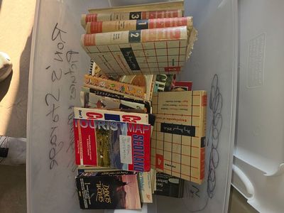 Lg tote half full of old cook books - in bulk