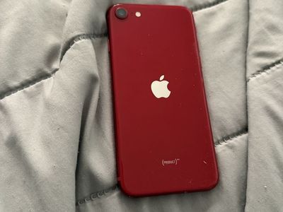 Apple iPhone SE (PRODUCT)RED - Cracked Screen