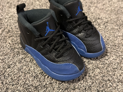 Jordan 12 retro black game royal TD kids shoe size 7C