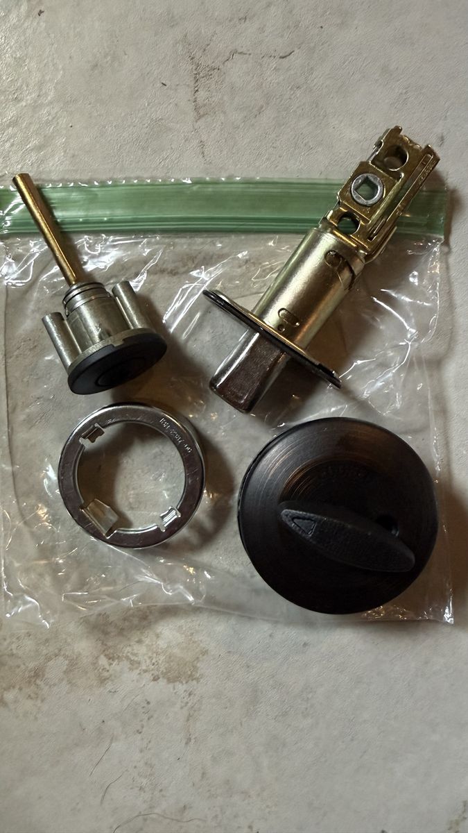 Kwikset 660 Deadbolt Lock, Venetian Bronze Round Exterior Keyed Front Entry Door, Pick Resistant SmartKey Rekey Security, Single