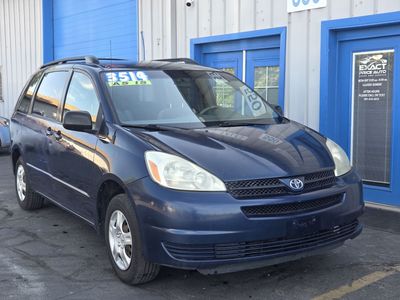 2005 Toyota Sienna LE 8 Passenger