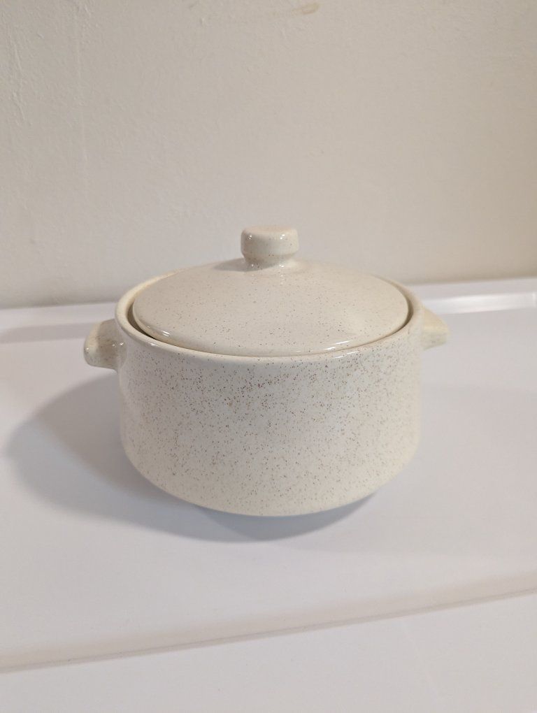 vintage speckled bean pot