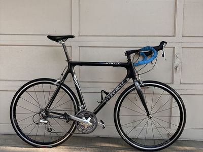 Carbon Trek 5200 OCLV size 61 XL Ultegra Upgrades carbon bars / post / stem with Hunt tubeless wheels road bike LIGHT