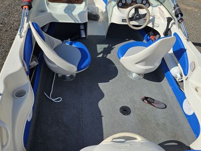 Sea Ray 176 Boat 2002