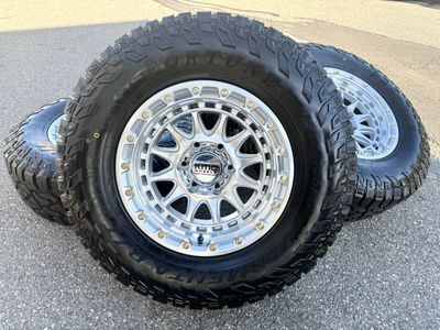 17” KMC 556 6 Lug 6x5.5 | 6x139.7 33” Fortune R/T 285/70R17 Chevy GMC Toyota Tacoma