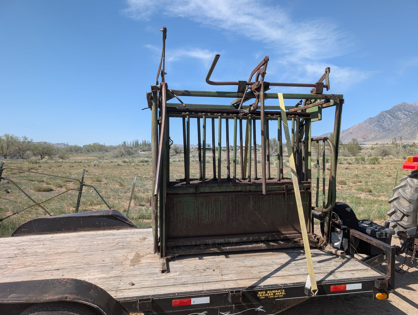 Squeeze chute