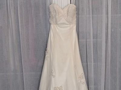 $150 Melissa Sweet Wedding Dress - NEVER WORN - size 8