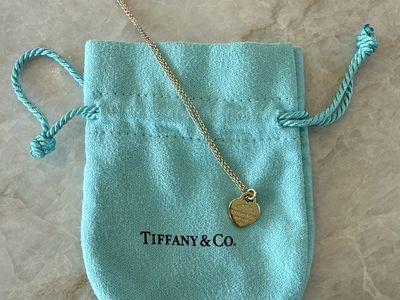 Tiffany & Co. 18k Yellow Gold Return to Tiffany Mini Heart Tag Pendant Necklace