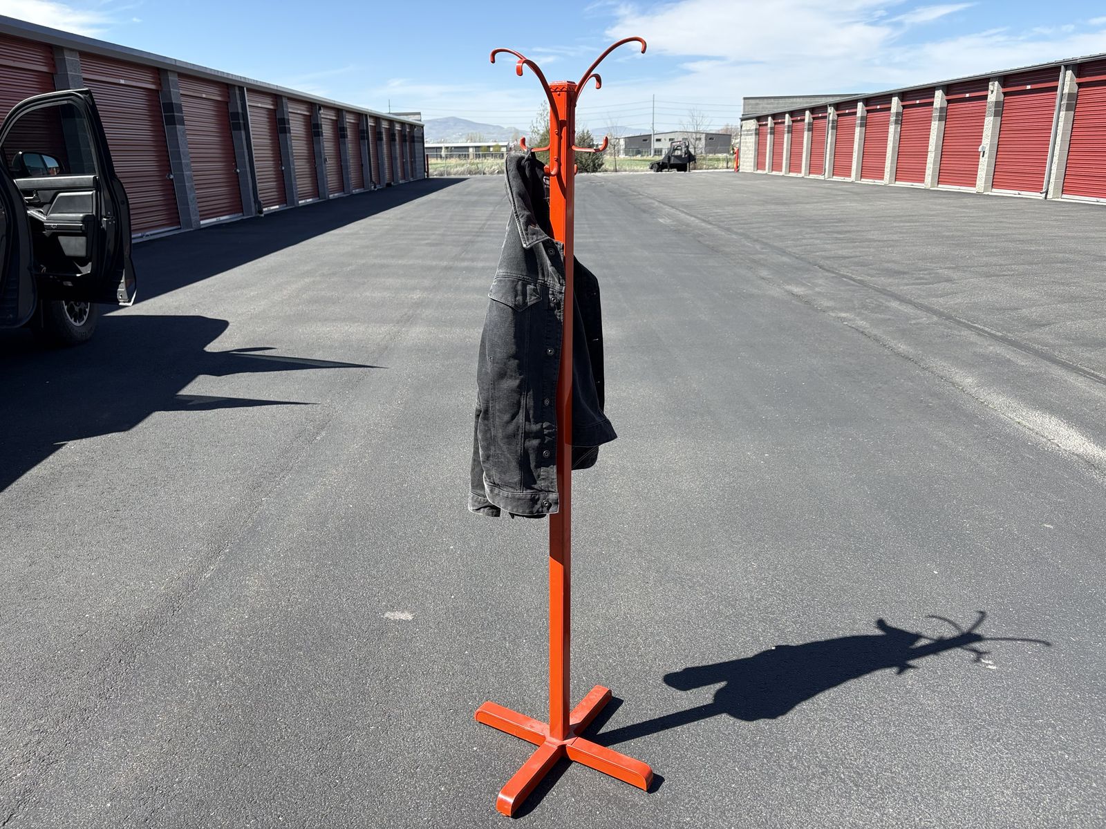 Fab, Vintage Mid Century coat rack.  Solid metal construction and super sturdy