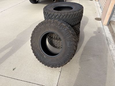 Nitto Trail Grappler M/T Tires LT285/75R16