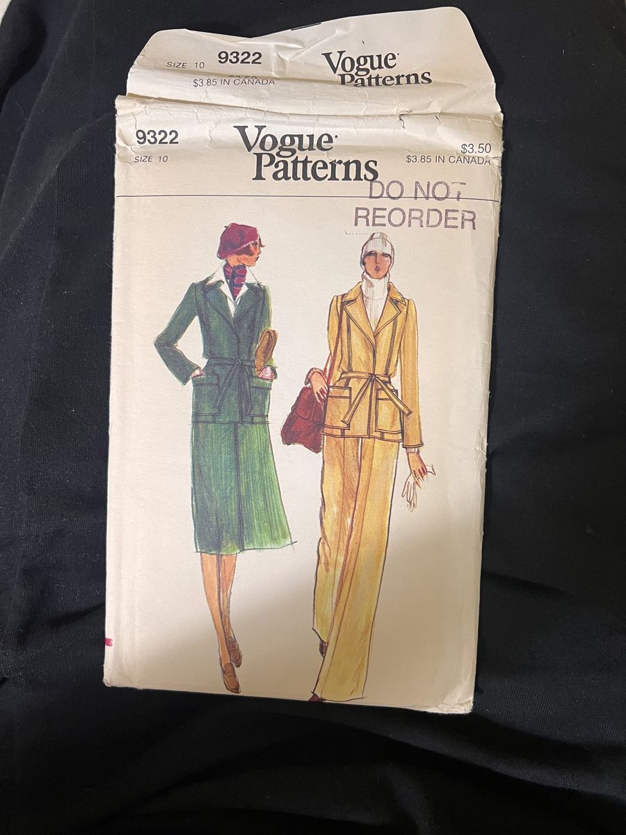 Amazing Vintage Vogue Sewing Pattern.
