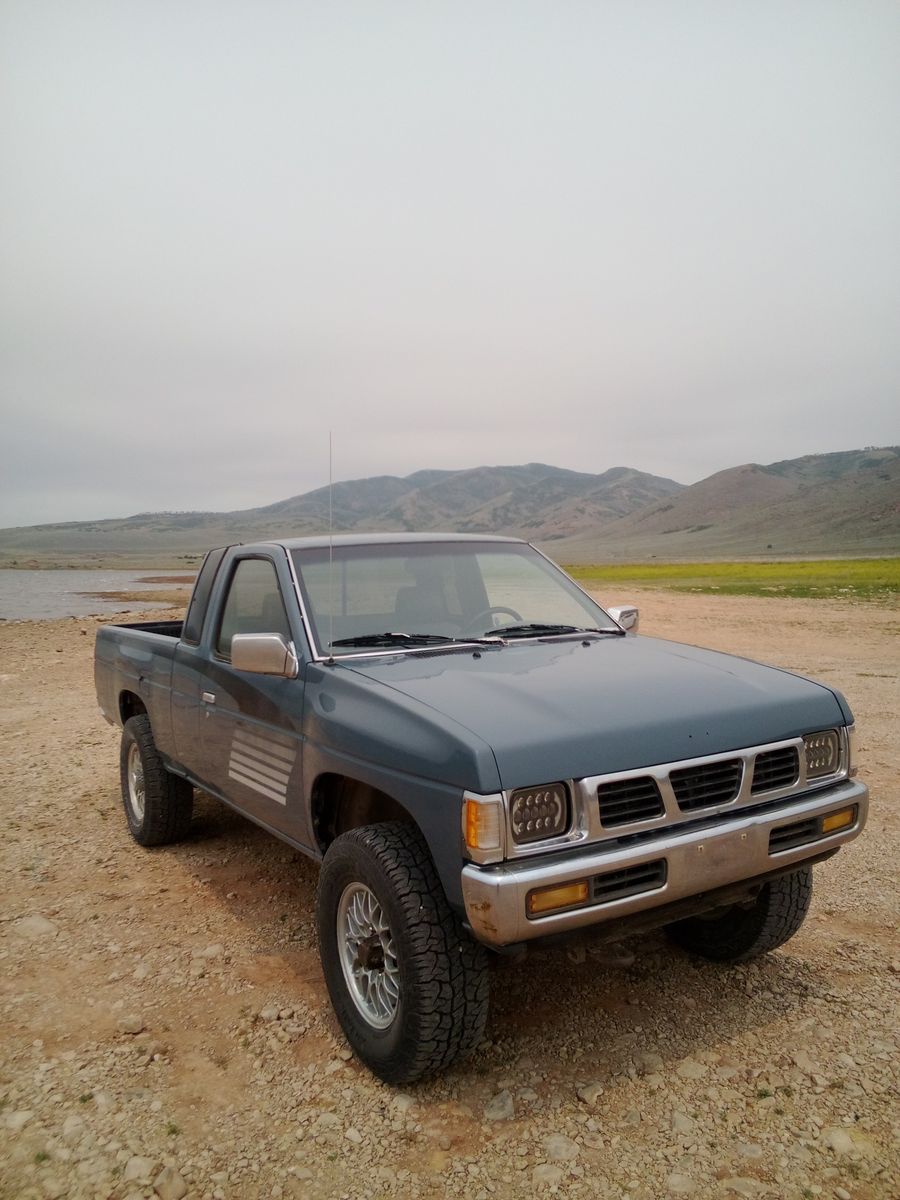 1995 Nissan Truck SE V6