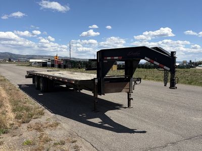 Gooseneck Flatbed Trailer