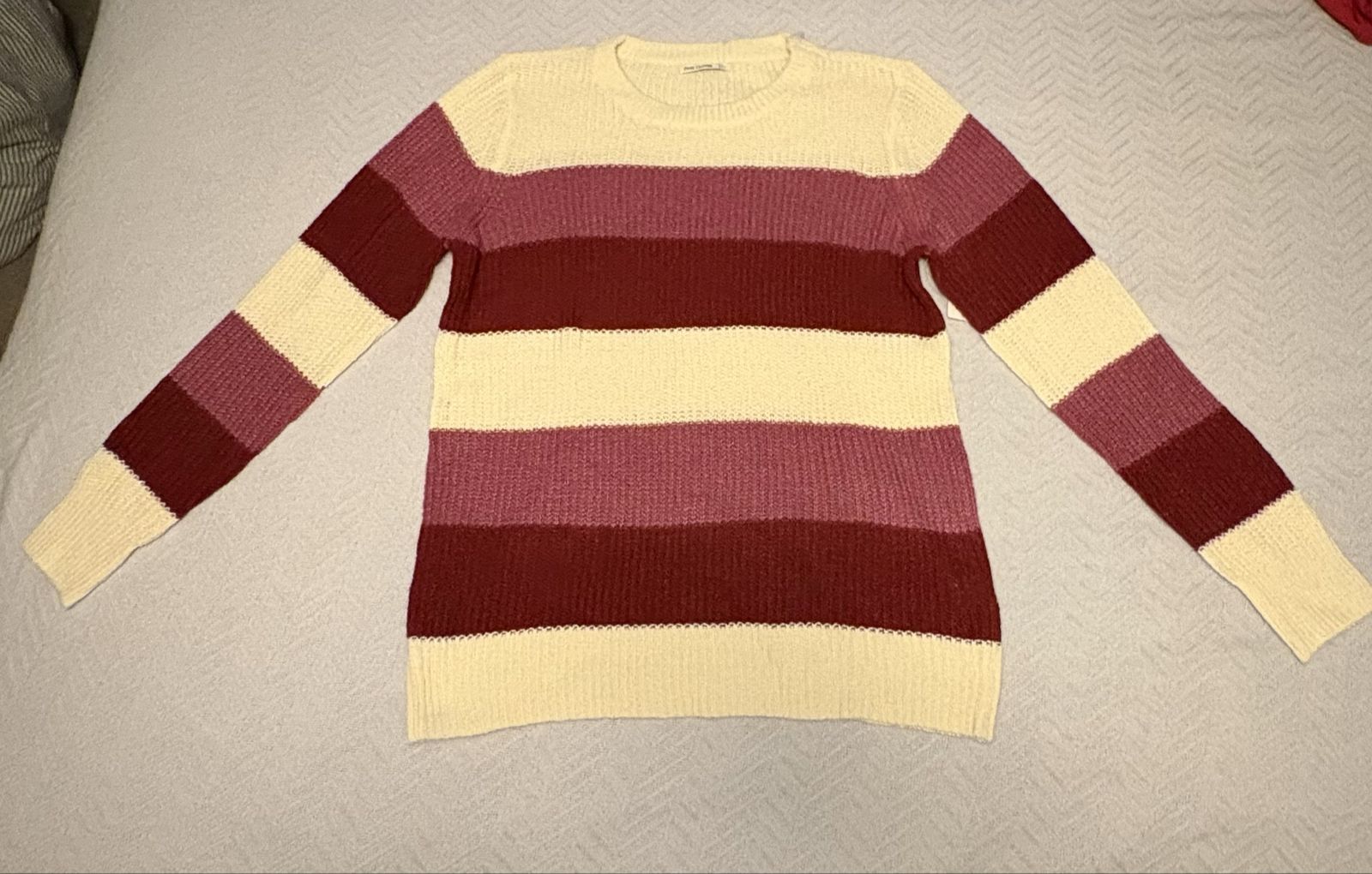 Pink Clover Striped Knit Sweater Women's Size Large Cream Maroon