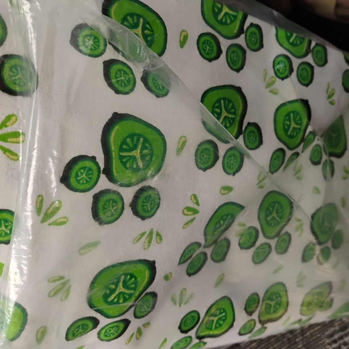 Super Snuggle Fabric Green Paw Prints 8 Yards New