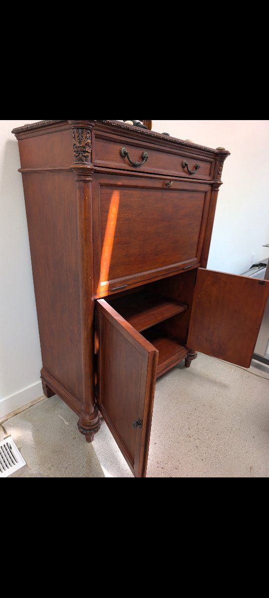Main image 4