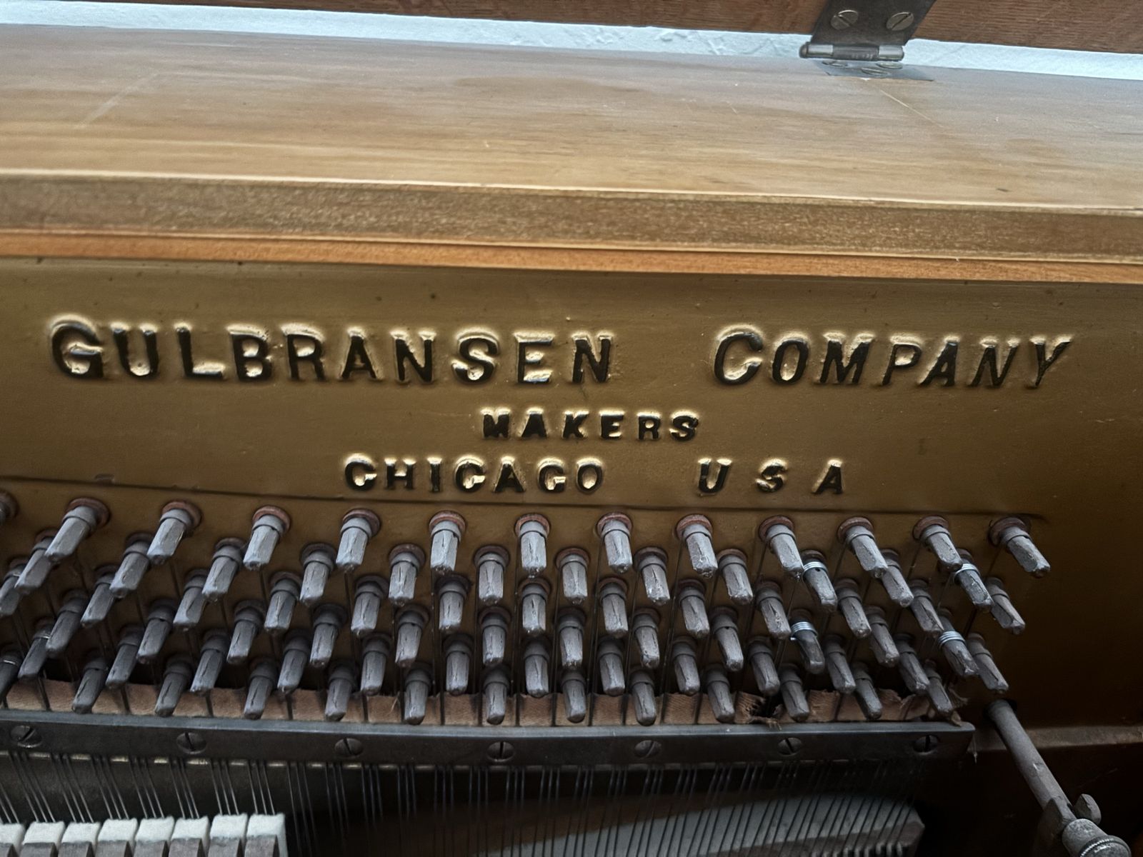 Main image 3