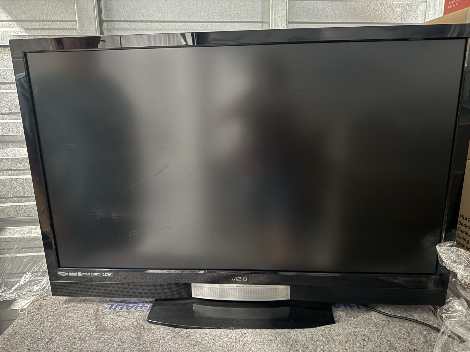 Vizio 32-inch 1080p HDTV Black LCD TV