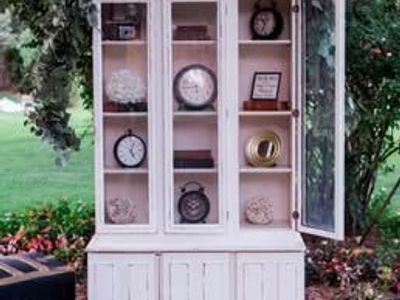Vintage Farmhouse Display Hutch – $500