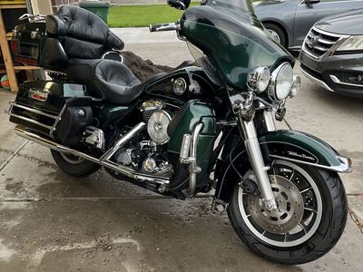 Harley Davidson Ultra Classic Touring Motorcycle