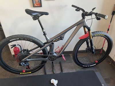 2022 Yeti SB115 T1 - Medium - Excellent Condition