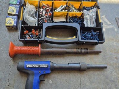 Duo-Fast DX 100 Powder-Actuated Tool Kit w/ Remington Stud Driver & Fasteners