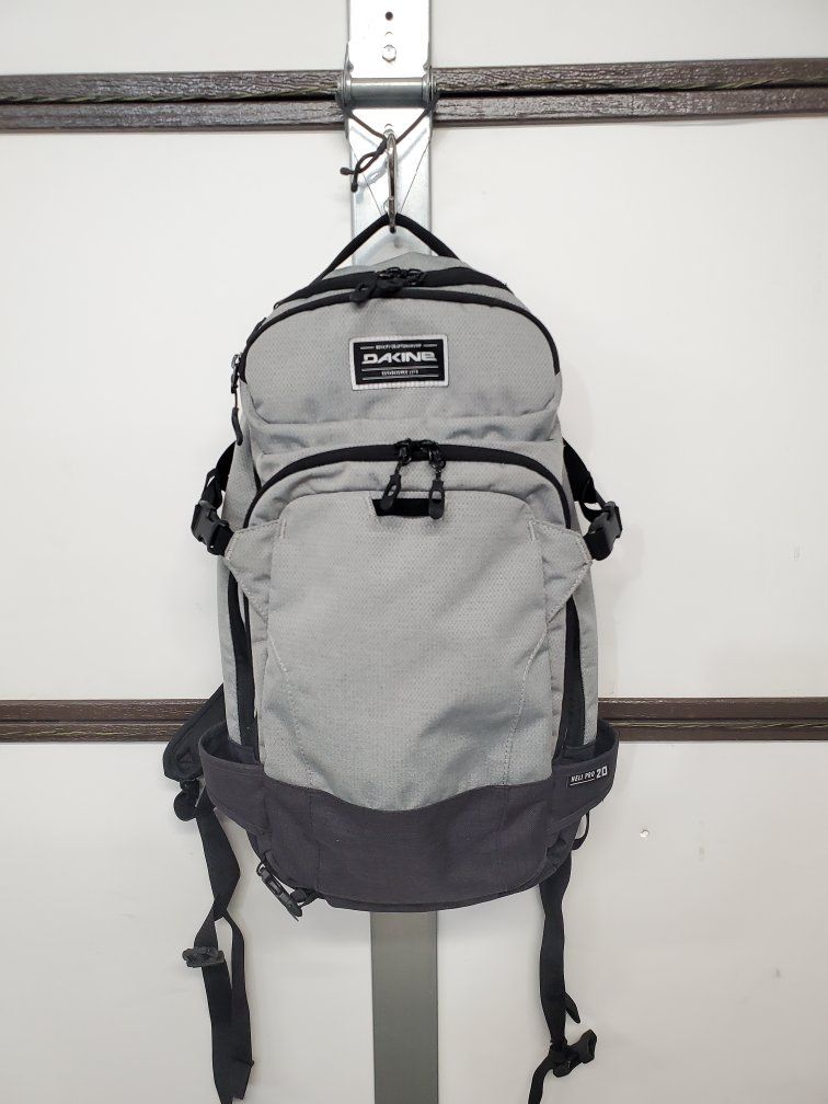Dakine Heli Pro 20L Backpack - Light Grey/Black, Ski Pack