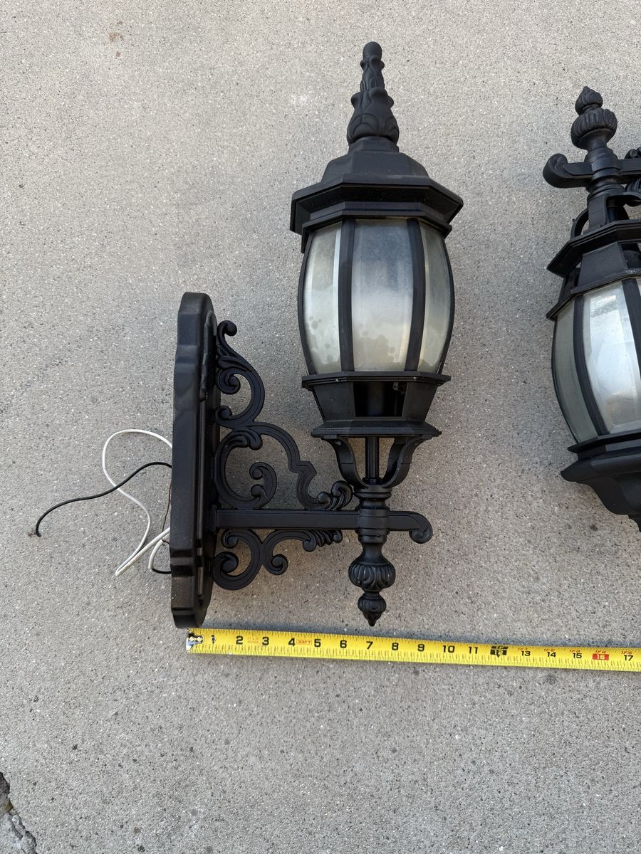4 Black Cast Iron Outdoor Wall Sconce Lights - Vintage Style Exterior Lantern Fixtures