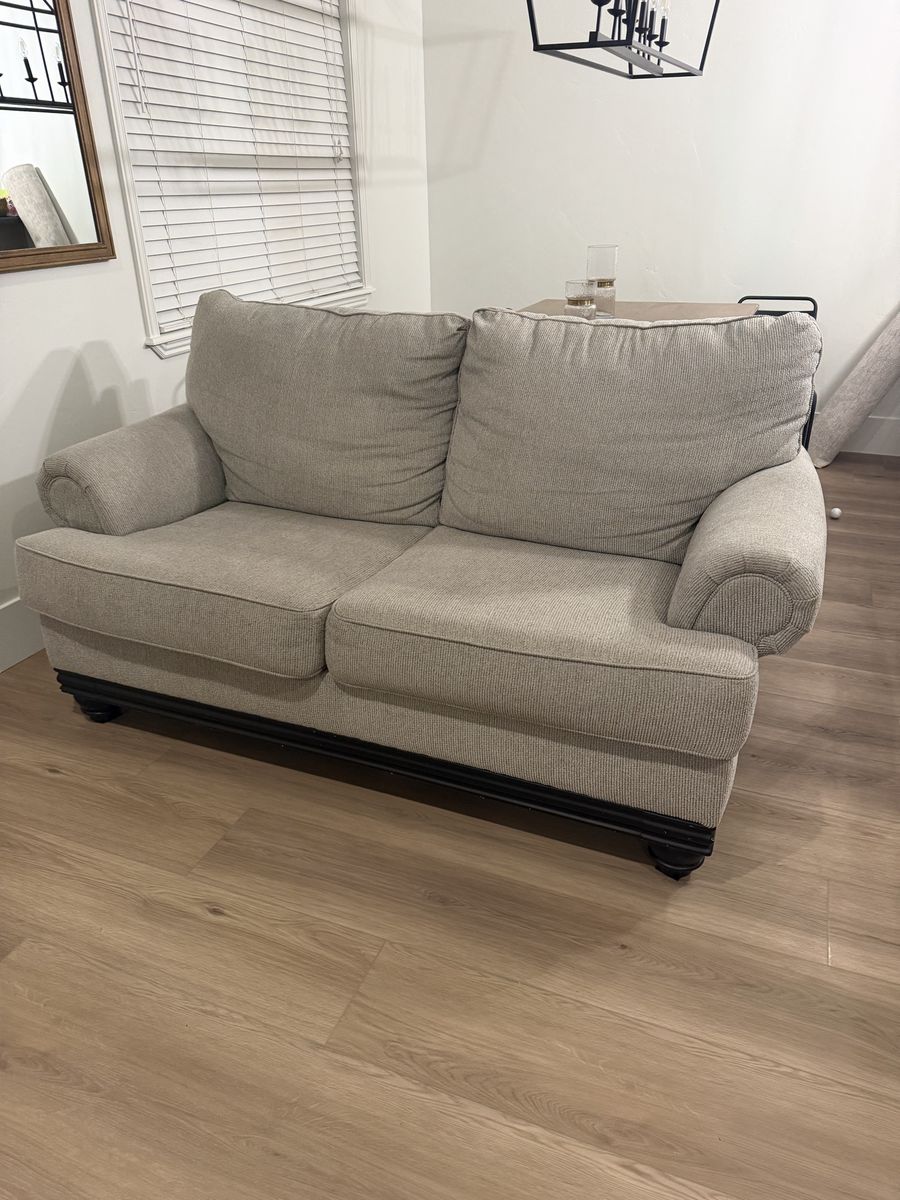 Loveseat couch!