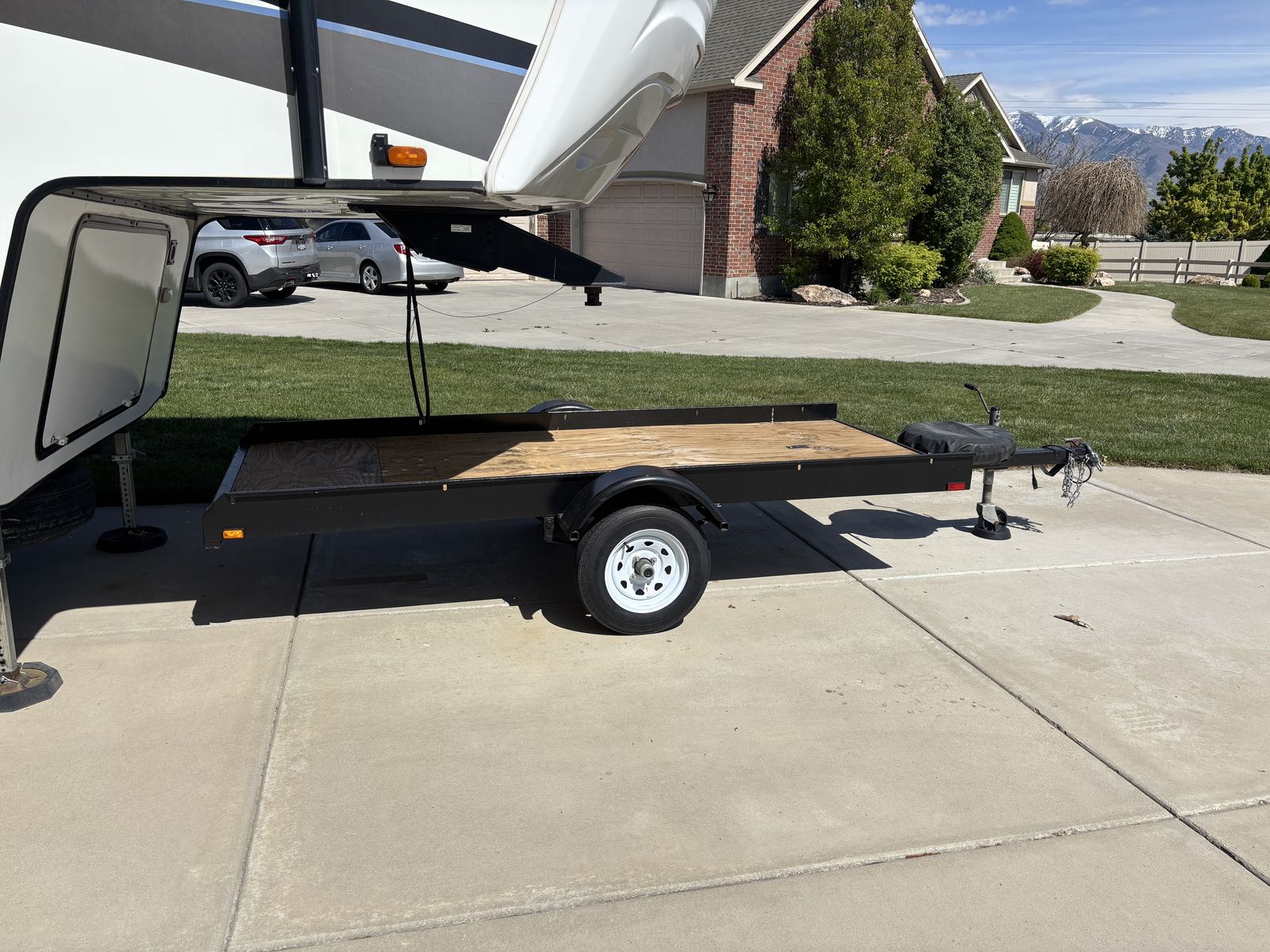 Heavy Built 4’x10’ Tilt Trailer