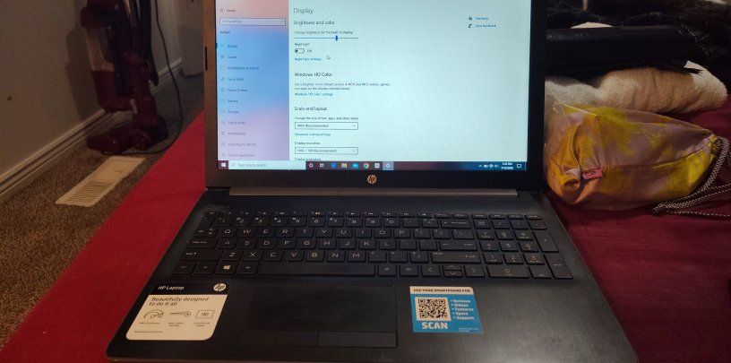 HP AMD E2-9000e