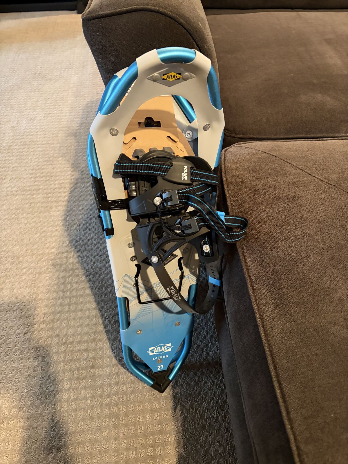 Brand New Atlas Snowshoes (Size 27)