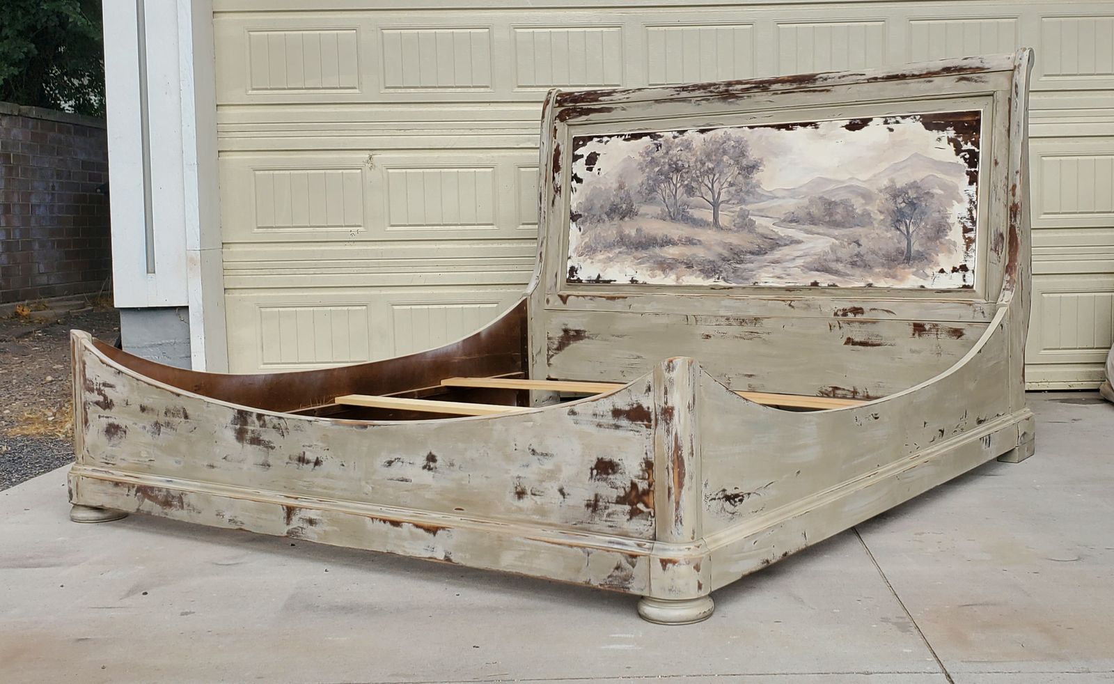 Main image 6