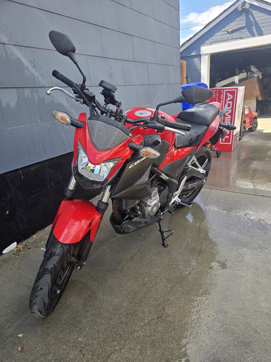 2015 Honda CB 300F motorcycle