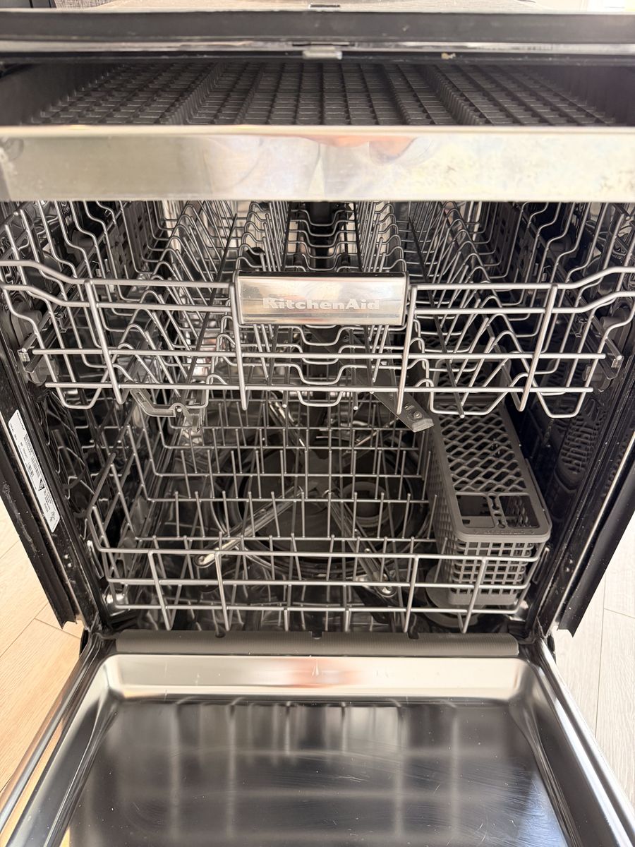 KitchenAid Dishwasher with 3rd top rack