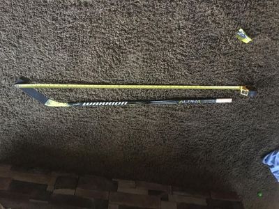 Hockey Stick Warrior Alpha QX Right Hand 30 grip Youth. (47")