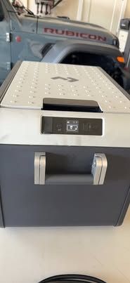 Dometic CFX335 Portable 12V/120V Refrigerator/Freezer – For Parts or Repair