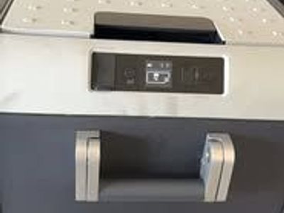 Dometic CFX335 Portable 12V/120V Refrigerator/Freezer – For Parts or Repair
