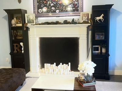 Traditional Black Pier Bookcases/media Towers-Pair