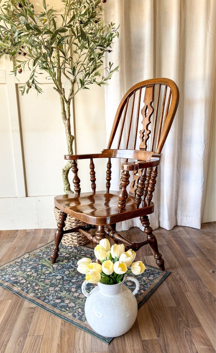 *FREE DELIVERY* Antique English Windsor Armchair