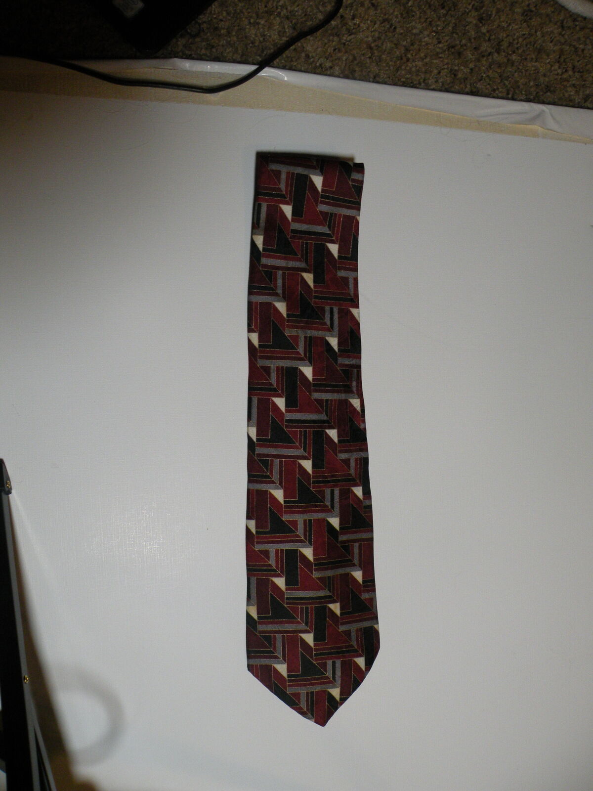 Henry Grethel 100% Italian Silk Tie in Geometric Pattern, Burgundy, Black, Gray