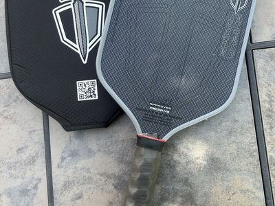 Honolulu J2 NFT Pickleball Paddle - Hesacore Grip and New Grip Tape