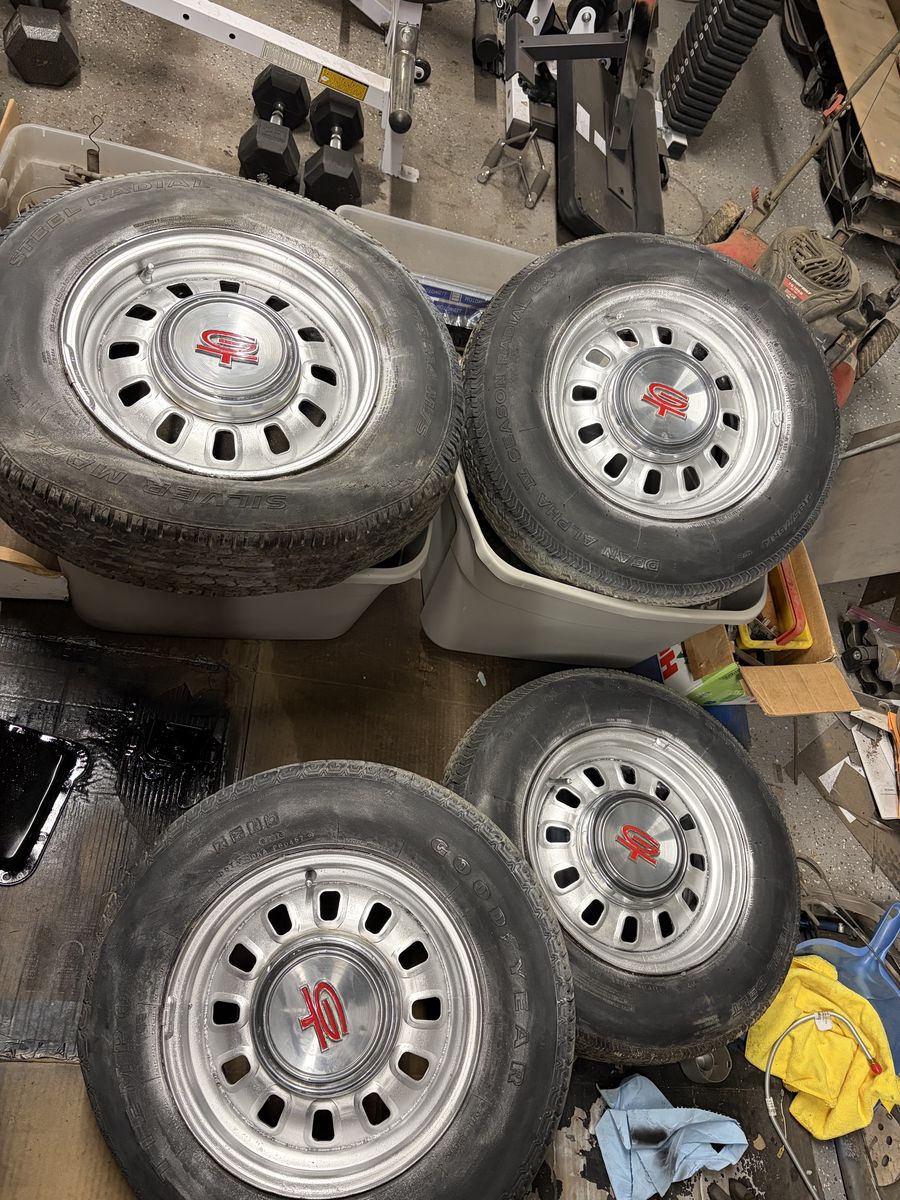 1968 Ford Mustang Deluxe Styled Wheel set