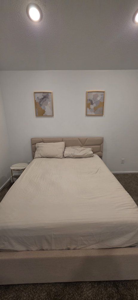 Main image 4