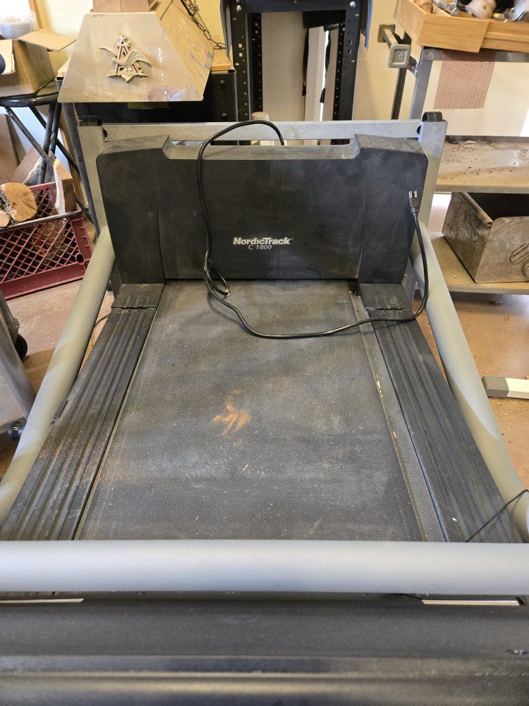 NordicTrack C1800 Folding Treadmill