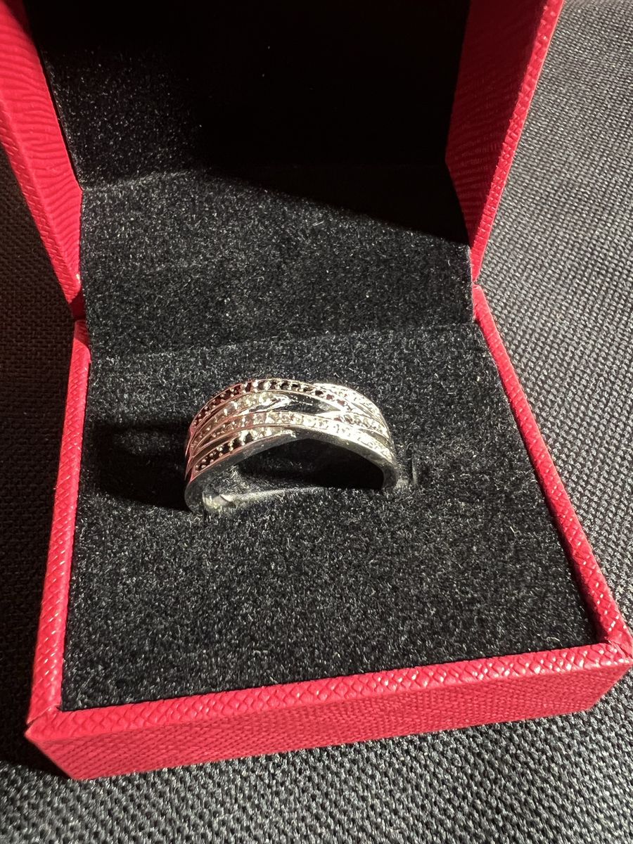 Sterling Silver Criss-Cross Black & White CZ Ring - Size 10.5