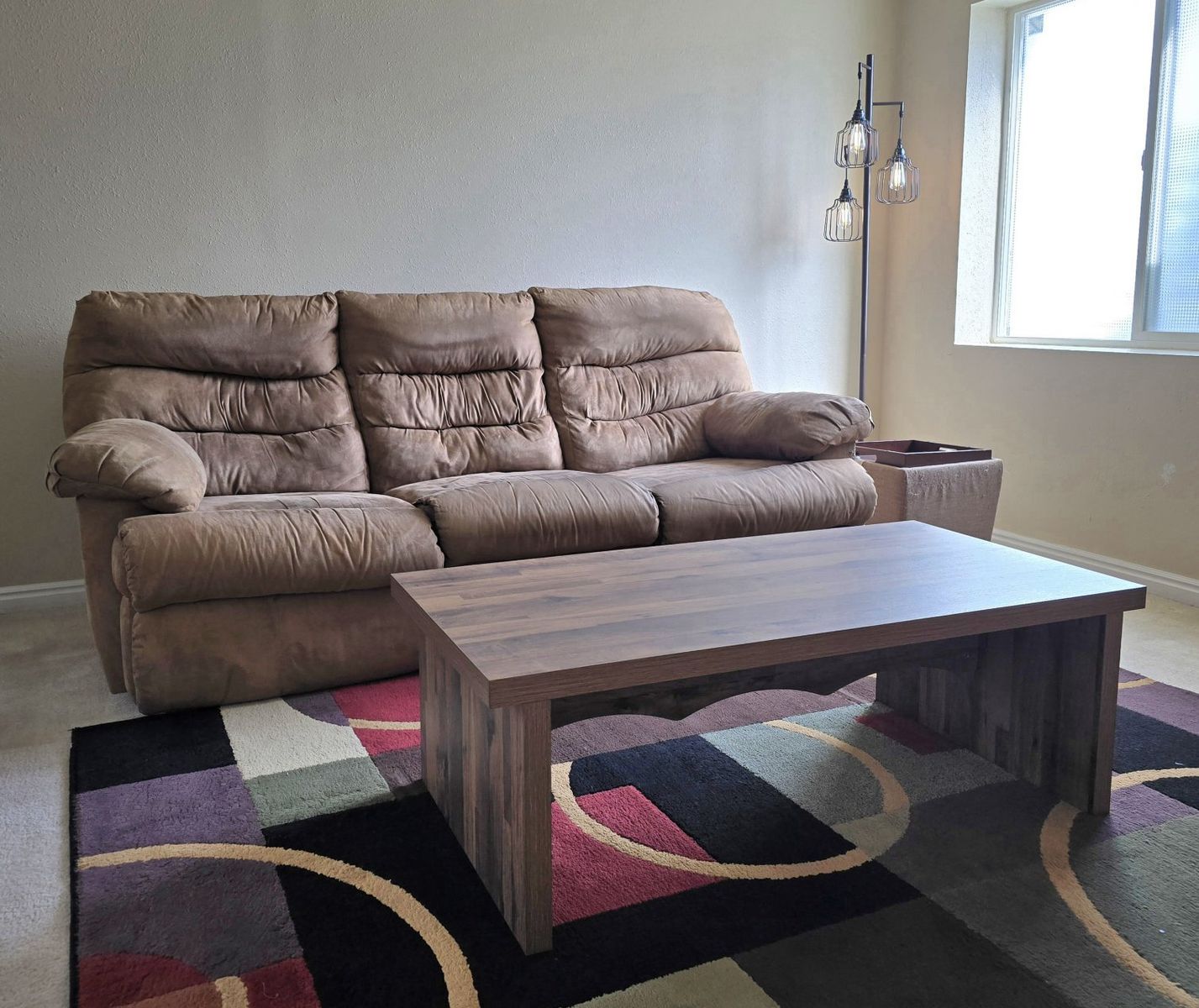 RC Willey Couch with 2 recliners. 1 owner