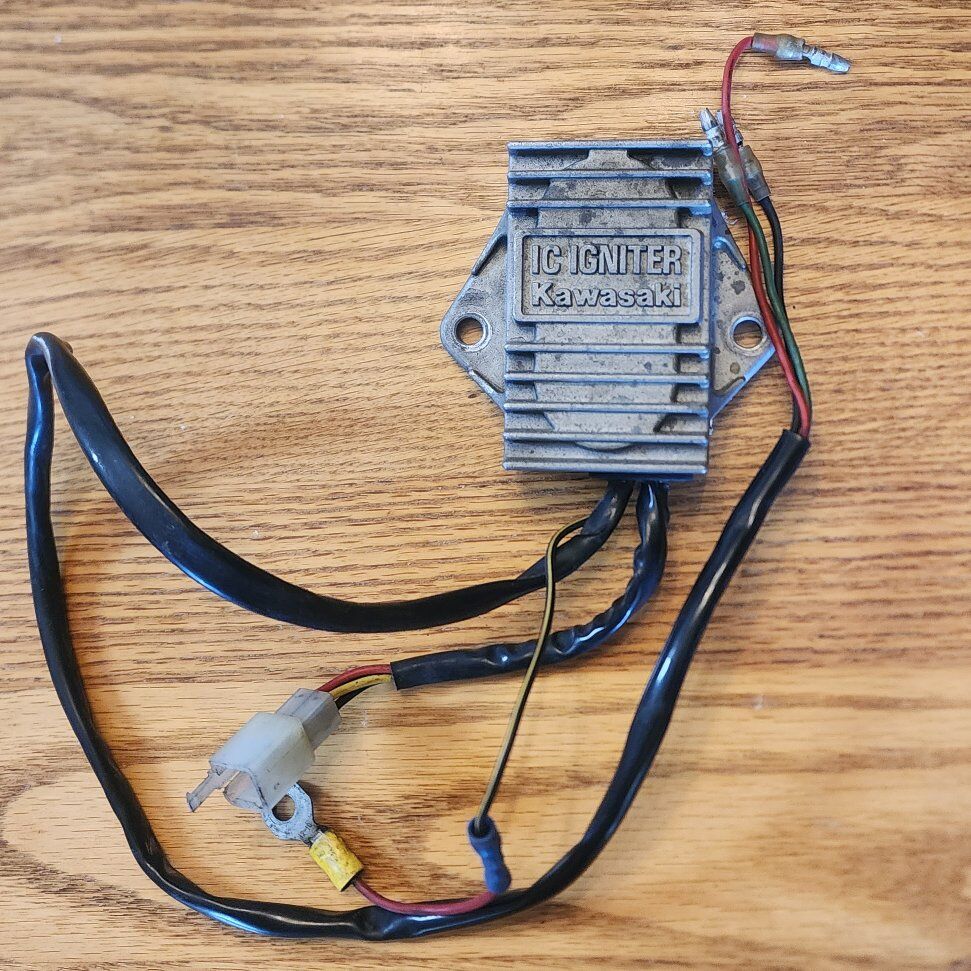 1979-1980 Kawasaki KZ1000 ignition igniter CDI box ECU computer