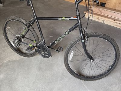 Magna Northern Exposure 26" Wheel Mountain Bike - Black, Used